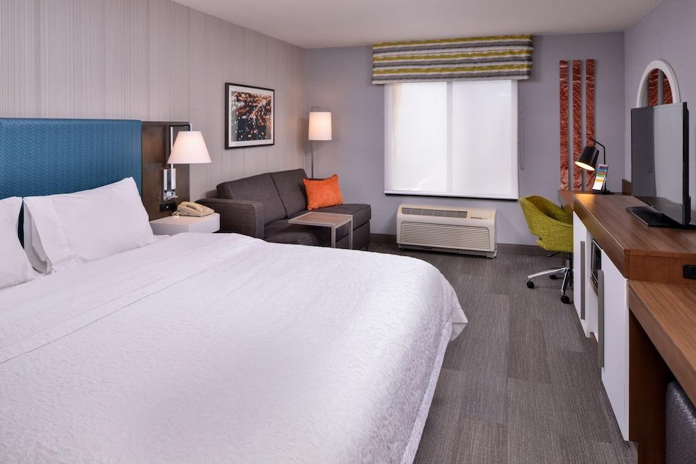 Hampton & 3* Buena Park